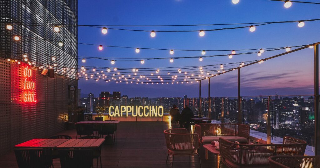 ホテルカプチーノルーフトップバー