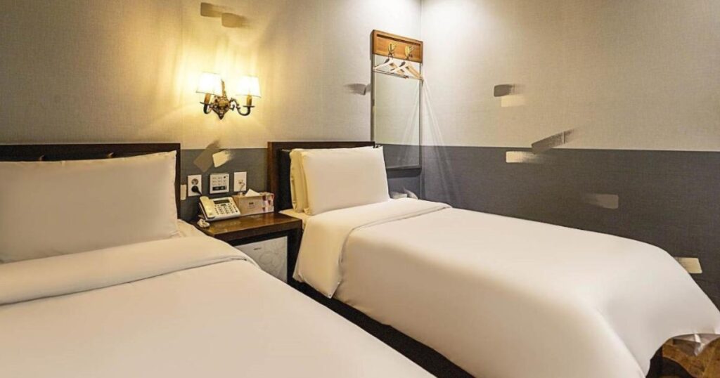 DHネサンスホテル客室