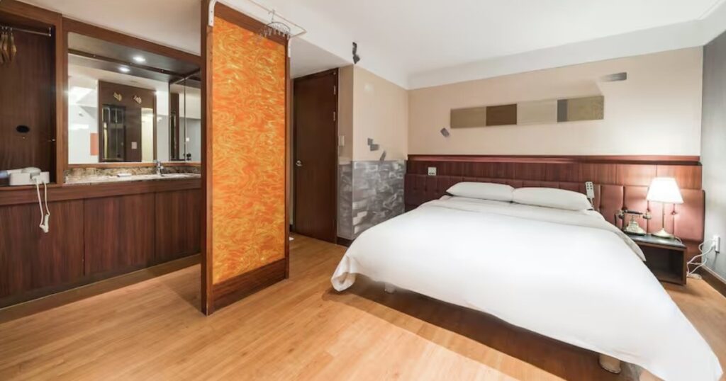 DHネサンスホテル客室