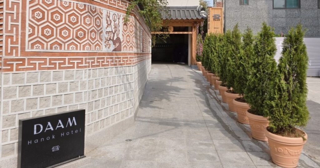 韓屋ホテル ダム外観