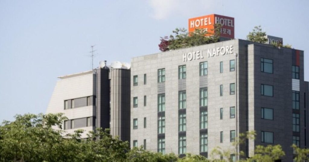 ホテルナフォーレ外観