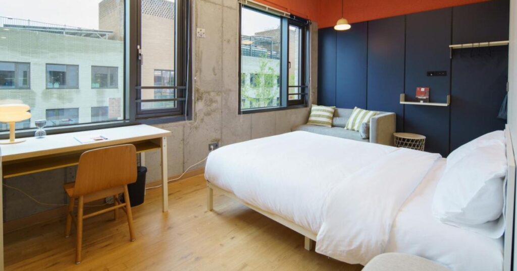 ローカルスティッチクリエイタータウン西橋客室