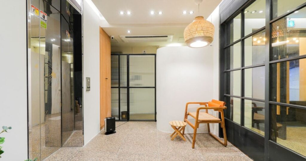 ホテル レスソウルエントランス