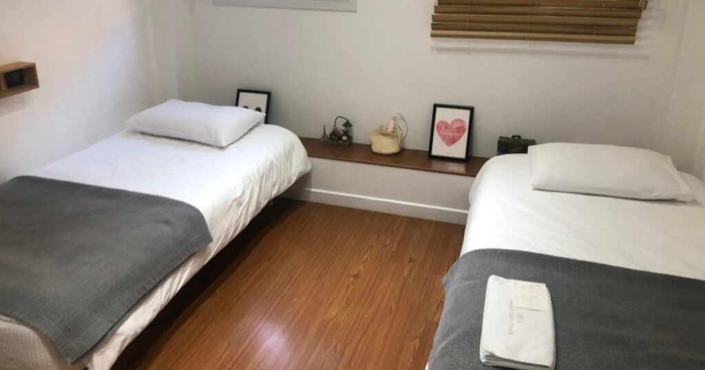 YE4ゲストハウス客室