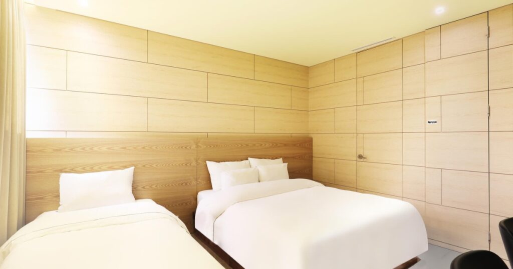 ホテル ザ デザイナーズ チョンノ客室