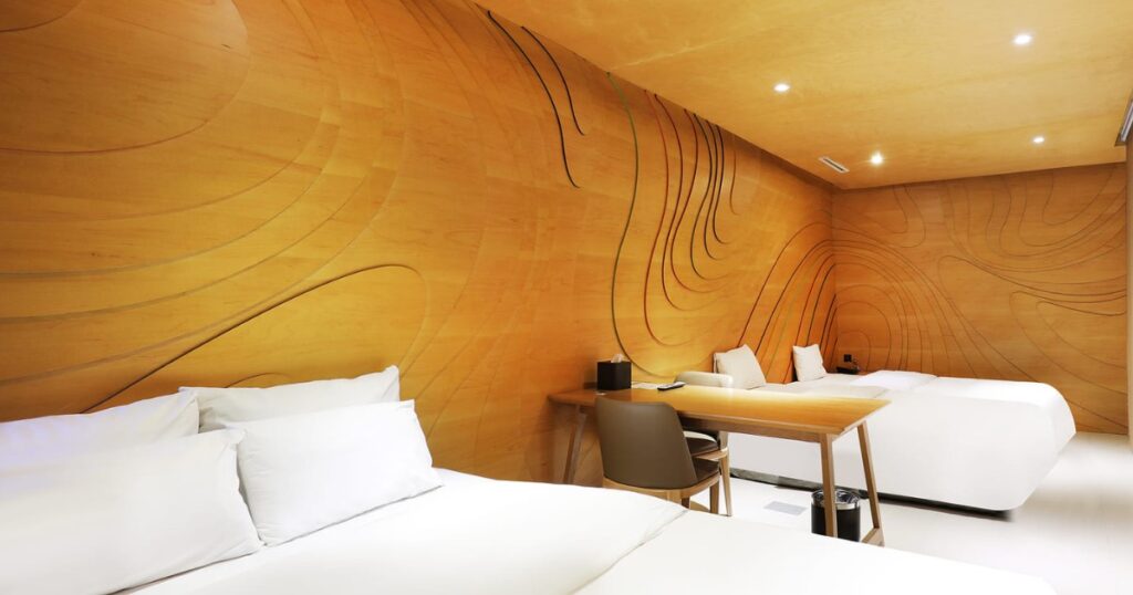 ホテル ザ デザイナーズ チョンノ客室