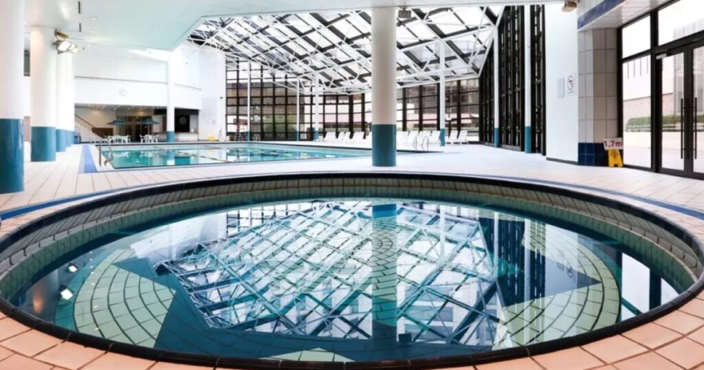 スイスグランドホテルプール